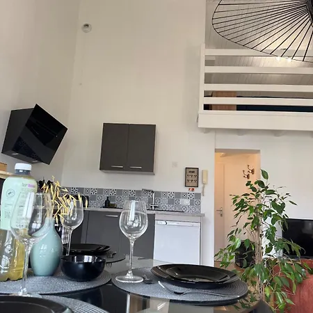 Luxurious And Bright T1 Bis