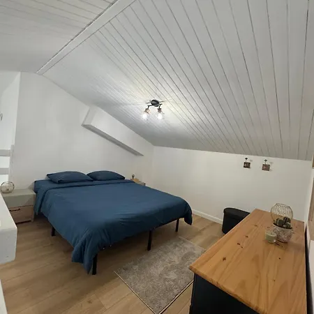 Luxurious And Bright T1 Bis * La Rochelle (Charente-Maritime)