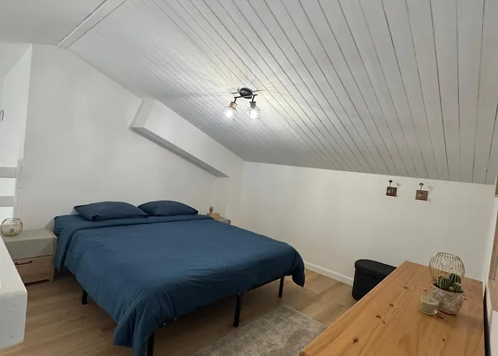 Luxurious And Bright T1 Bis * La Rochelle (Charente-Maritime)