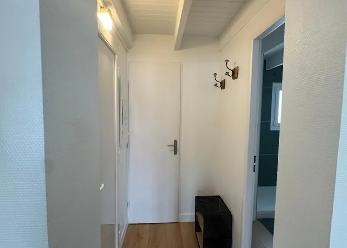 Luxurious And Bright T1 Bis * La Rochelle (Charente-Maritime)