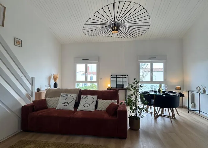 Luxurious And Bright T1 Bis La Rochelle (Charente-Maritime)